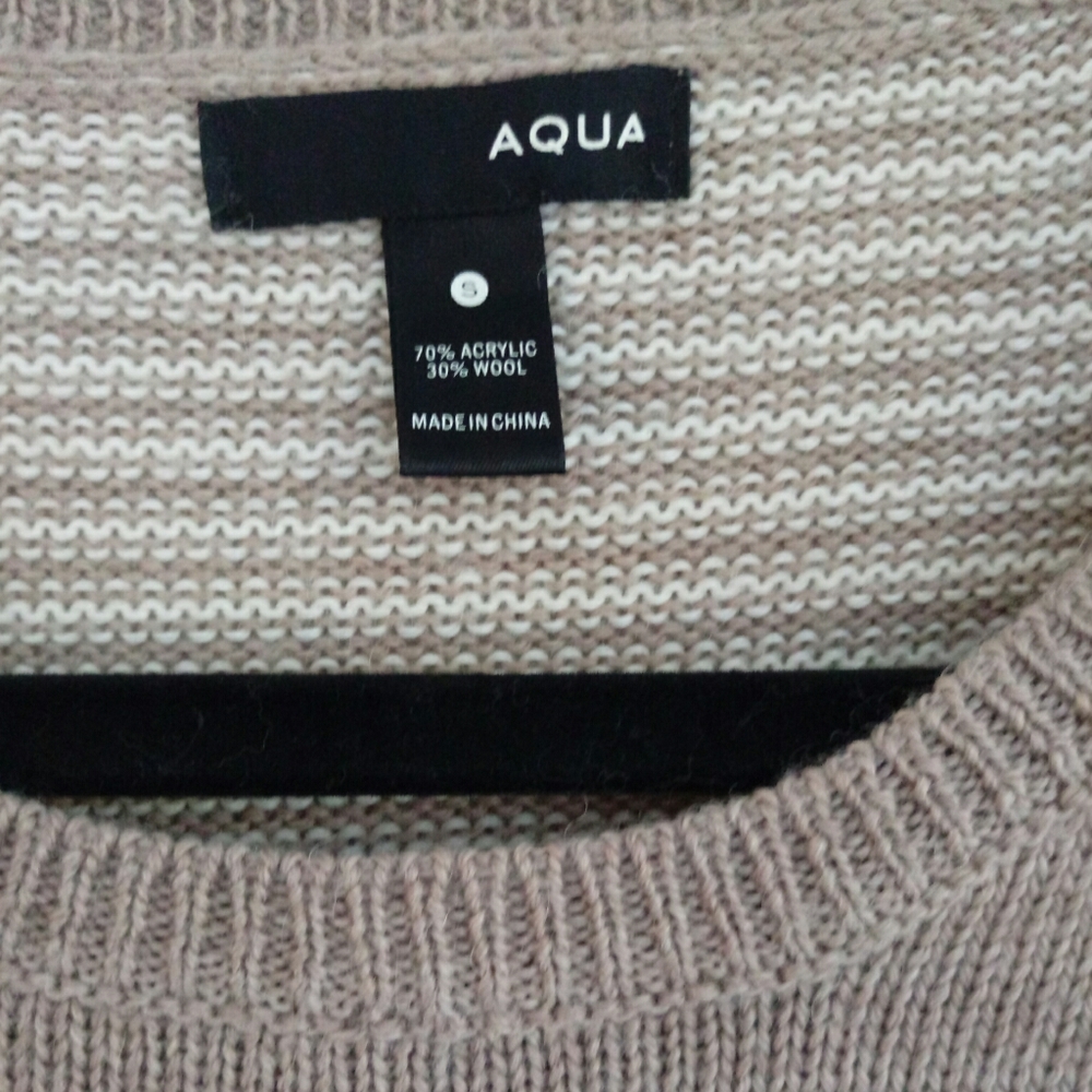 Aqua Blomingdales striped brown Sweater Size S - Picture 7 of 7